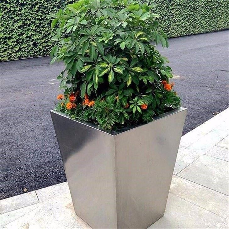Garden Plant Flower Pots